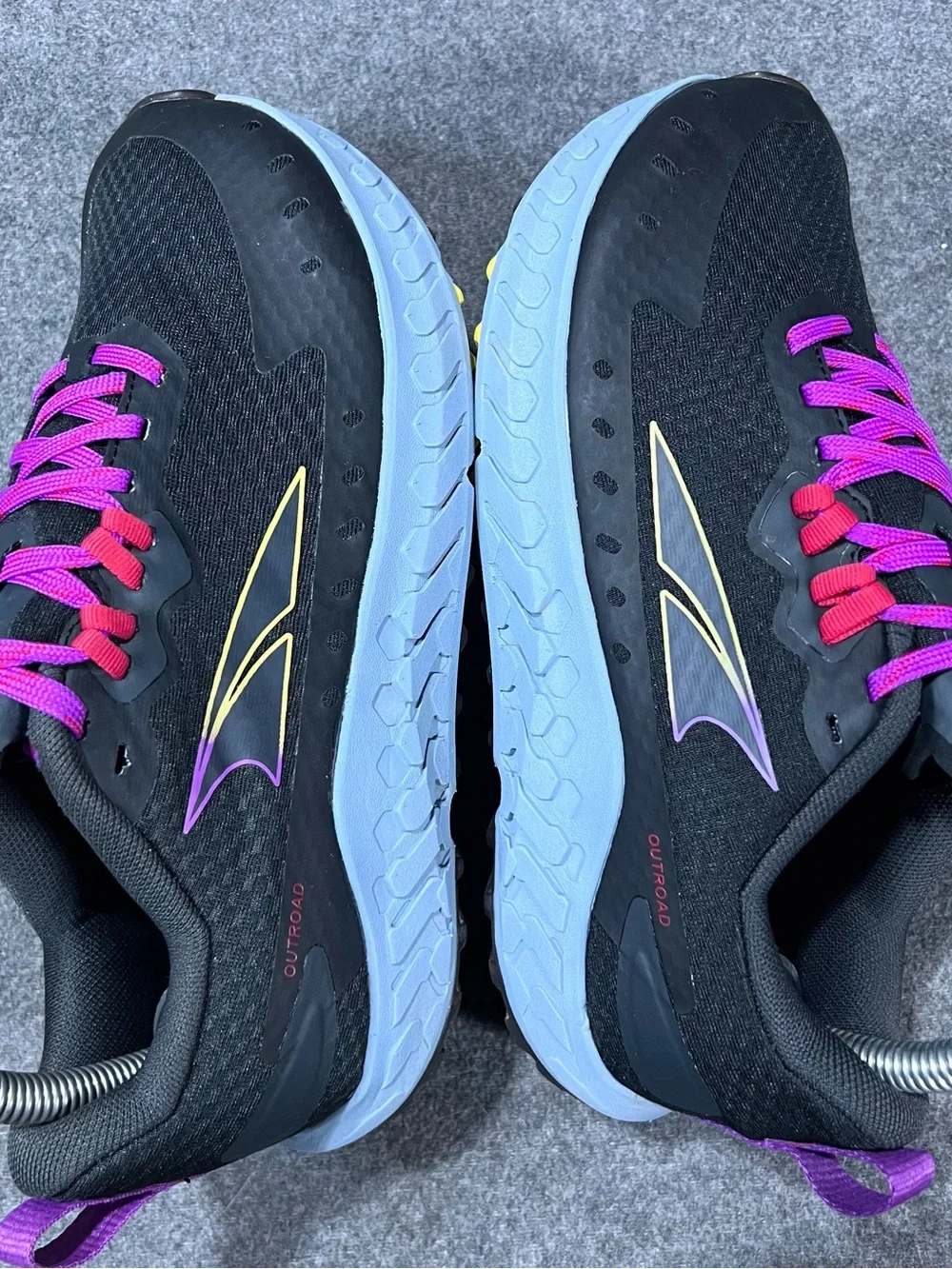 Altra Outroad Road to Trail Running Shoes Womens Size 7 Black/Purple ALOA7R72241